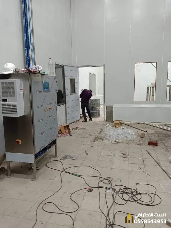 مقاول ساندوتش بانل في القصيم - بناء وتجهيز الهناجر والملاحق العلوية بدقة عالية