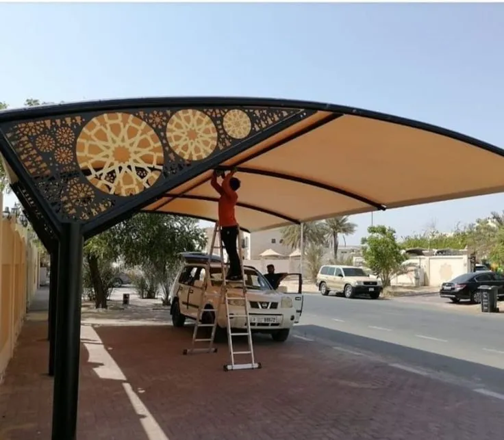 سعر المتر لمظلات سيارات حديد خدمة التركيب السريع في الطائف 