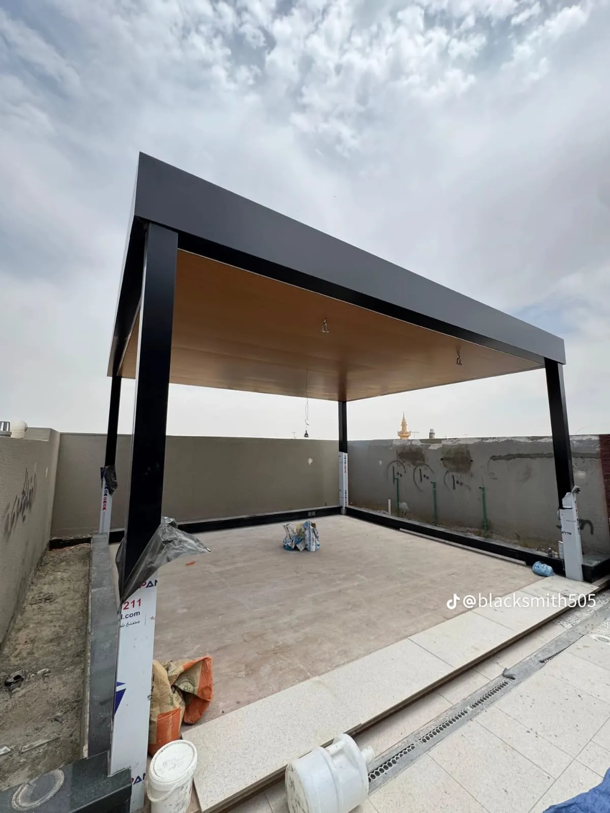 مقاول مظلات حديد| تصميم مظلات سواتر في جدة ومكة