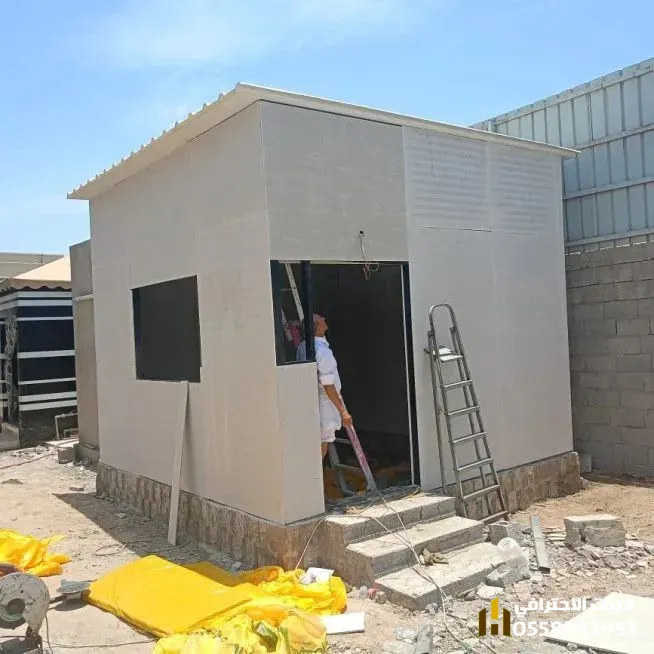 مقاول ساندوتش بانل في القصيم - بناء وتجهيز الهناجر والملاحق العلوية بدقة عالية